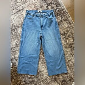 Abercrombie & Fitch Crop Wide Leg High Rise Jeans